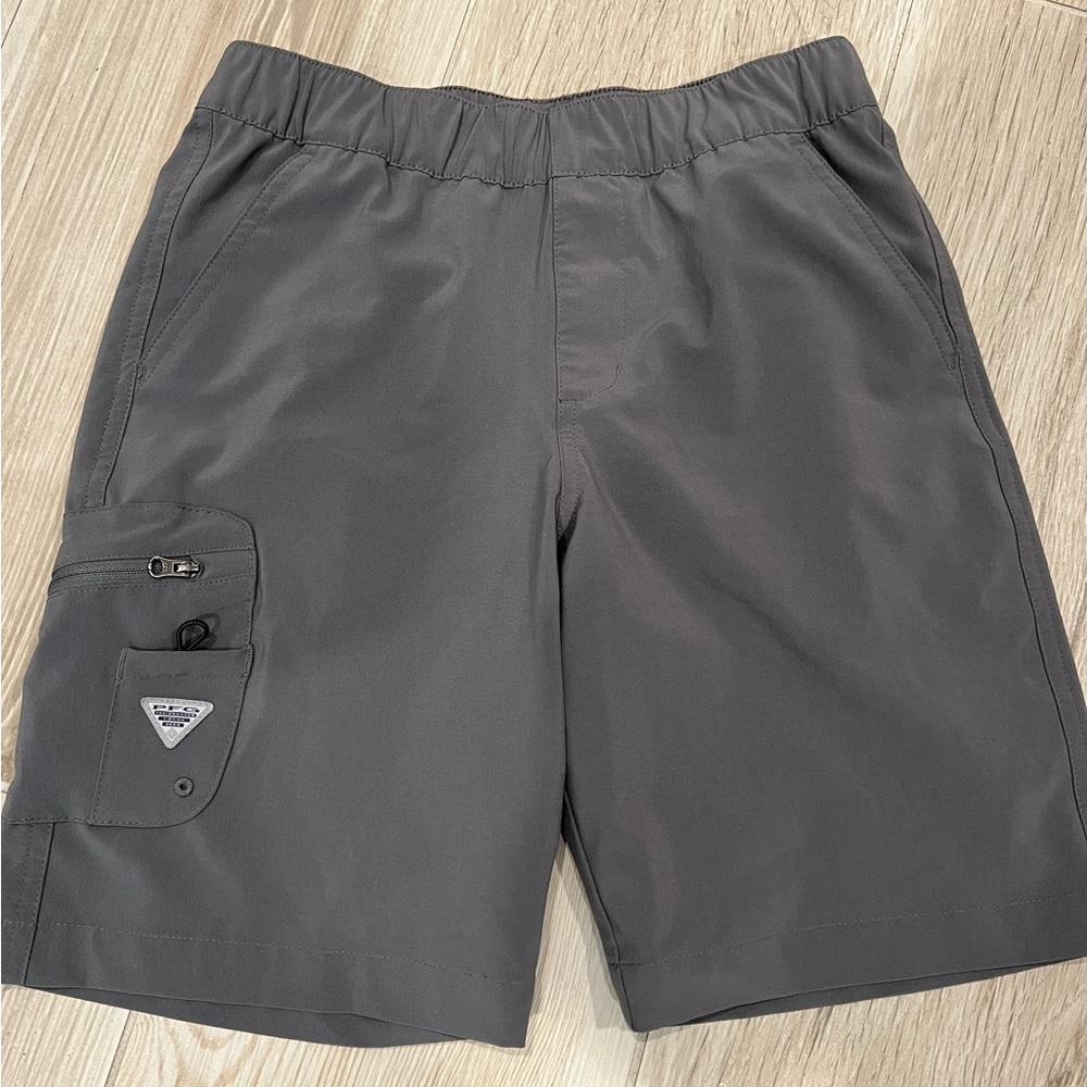 Girls Columbia PFG shorts